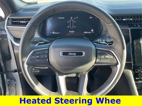 Used 2023 Jeep Grand Cherokee L Laredo image 17