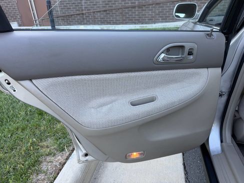 Used 1996 Honda Accord LX image 29