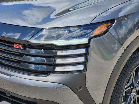 New 2025 Nissan Kicks SR image 6