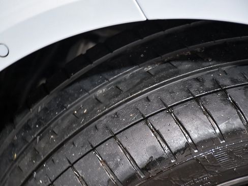 Used 2023 BMW M4 xDrive Competition image 96