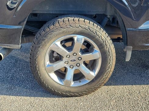 Used 2021 Ford F150 Lariat w/ Max Trailer Tow Package image 5