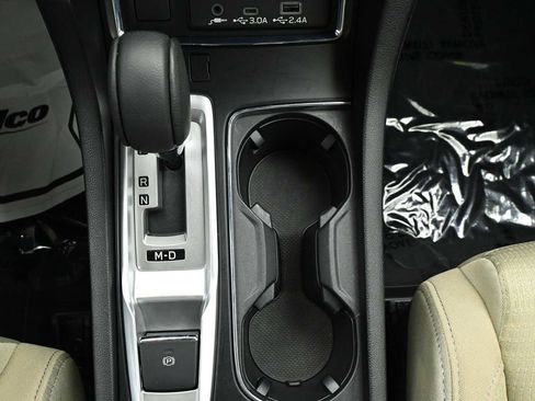 Used 2025 Subaru Ascent Premium AWD/4WD image 30