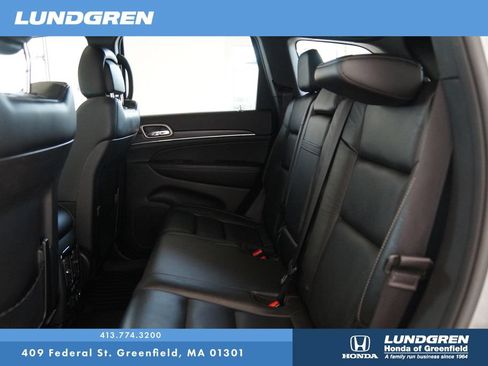 Used 2017 Jeep Grand Cherokee Limited AWD/4WD image 25