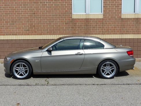 Used 2008 BMW 328i Convertible RWD image 7