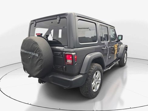 Used 2018 Jeep Wrangler Unlimited Sport S AWD/4WD image 8