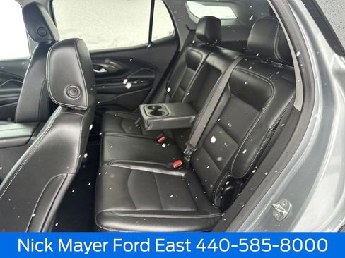 Used 2023 GMC Terrain SLT image 24