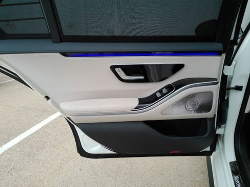 Used 2022 Mercedes-Benz S 500 4MATIC image 16