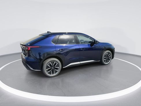 New 2026 Subaru Solterra Premium image 9