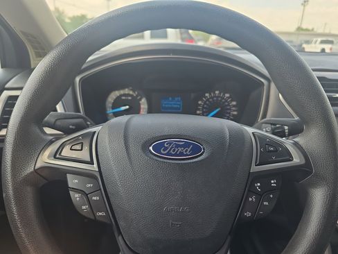 Used 2017 Ford Fusion S image 18