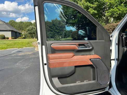 Used 2025 GMC Sierra 3500 Denali Ultimate AWD/4WD image 64