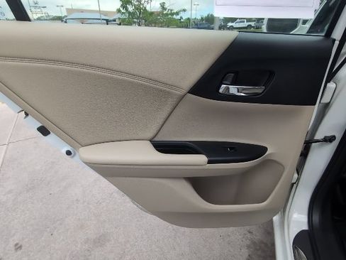 Used 2014 Honda Accord EX-L image 24