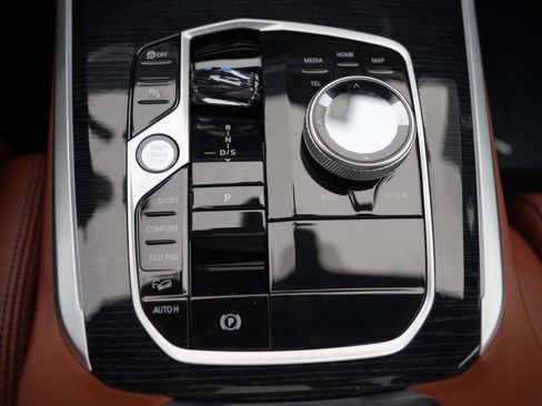 Used 2025 BMW X5 xDrive40i image 23