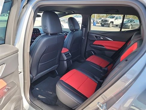 New 2025 Chevrolet Equinox EV RS image 24