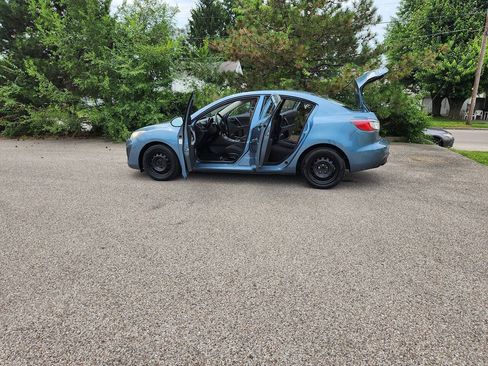 Used 2010 MAZDA MAZDA3 i Sport FWD image 16