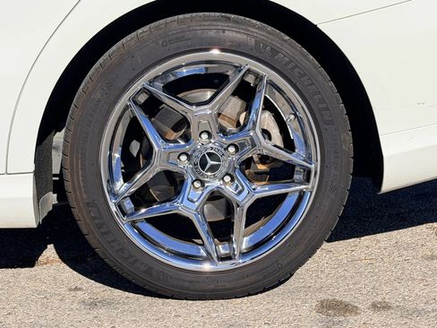 Used 2018 Mercedes-Benz CLA 250 4MATIC image 2