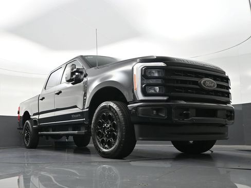 Used 2023 Ford F250 Lariat w/ Lariat Ultimate Package image 32