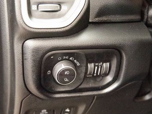 Used 2019 RAM 1500 Big Horn image 13
