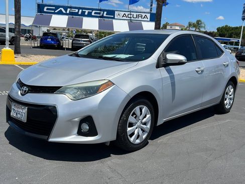 Used 2016 Toyota Corolla S FWD image 3