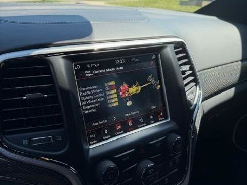 Used 2018 Jeep Grand Cherokee Trackhawk AWD/4WD image 18