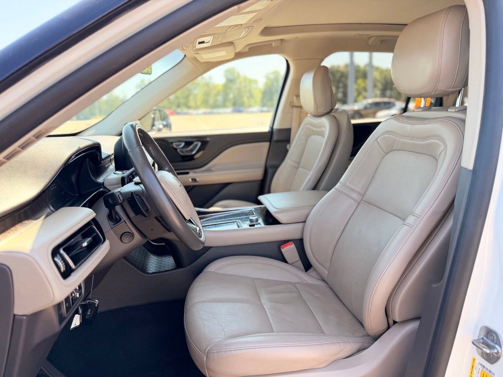 Used 2020 Lincoln Aviator Reserve w/ Equipment Group 201A AWD/4WD image 12