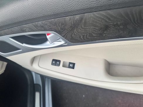 Used 2015 Hyundai Genesis 5.0 image 31