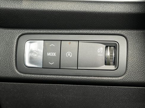 New 2026 Chevrolet Traverse LT w/ Driver Confidence Package image 24