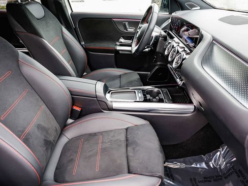 Certified 2025 Mercedes-Benz GLA 250 GLA 250 image 16