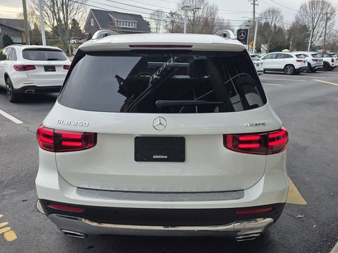 Certified 2024 Mercedes-Benz GLB 250 4MATIC image 10