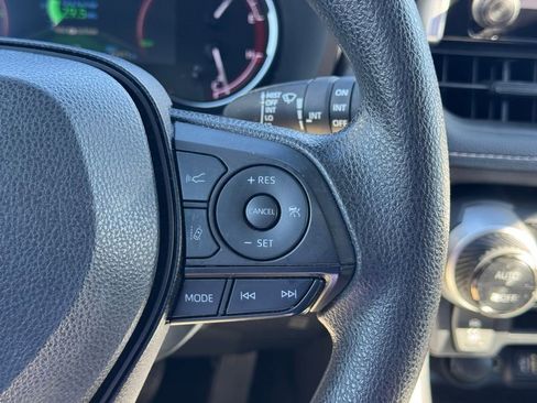 Certified 2024 Toyota RAV4 XLE image 28