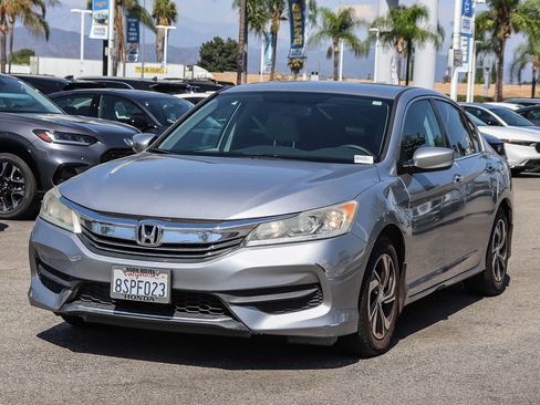 Used 2017 Honda Accord LX image 3
