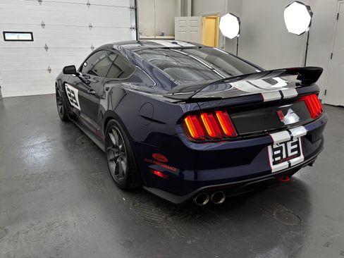 Used 2020 Ford Mustang Shelby GT350R w/ GT350R Equipment Group 920A RWD image 9