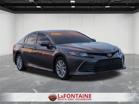 Used 2023 Toyota Camry LE image 2