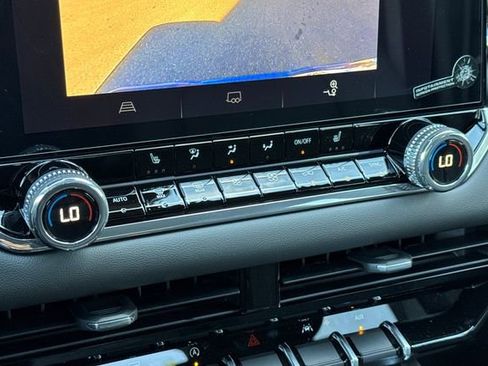 New 2026 GMC Canyon Elevation w/ Convenience Package image 23