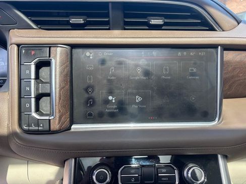 Used 2024 GMC Yukon Denali w/ Advanced Technology Package AWD/4WD image 32