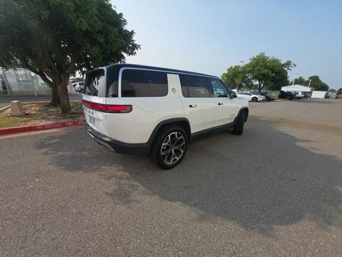 Used 2023 Rivian R1S Adventure AWD/4WD image 15