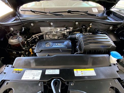 Used 2023 Volkswagen Atlas SE image 32