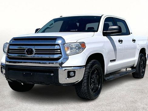 Used 2017 Toyota Tundra SR5 w/ SR5 Upgrade Package image 13