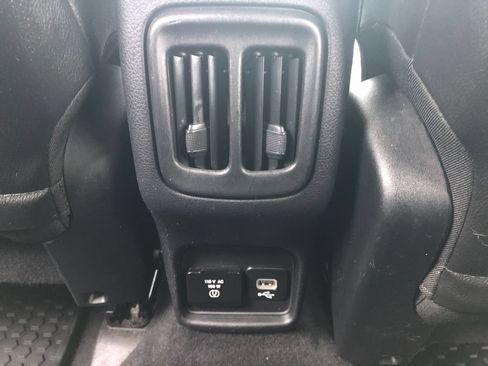 Used 2018 Jeep Compass Latitude w/ Popular Equipment Group AWD/4WD image 30