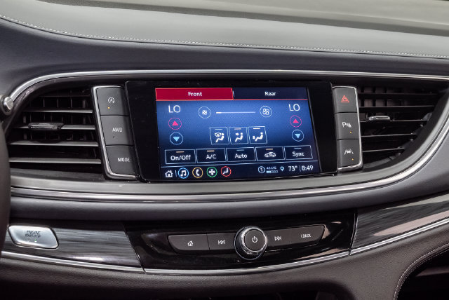 Used 2024 Buick Enclave Essence w/ Experience Buick Package AWD/4WD image 19