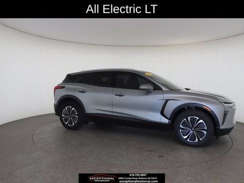Used 2024 Chevrolet Blazer EV LT AWD/4WD image 25