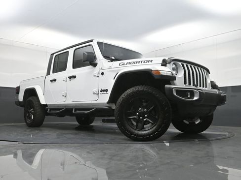 Used 2021 Jeep Gladiator Sport AWD/4WD image 24