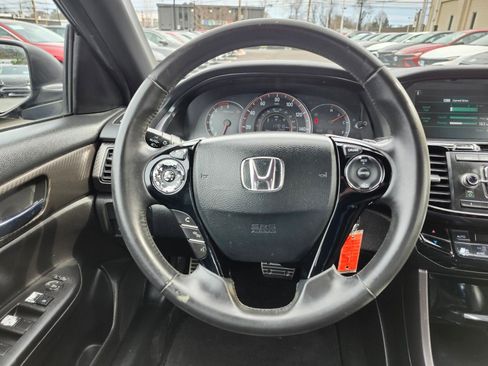Used 2016 Honda Accord Sport image 12