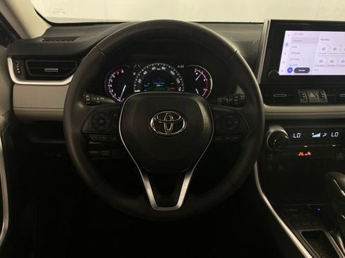 Used 2024 Toyota RAV4 XLE Premium FWD image 20