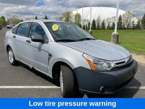 Used 2008 Ford Focus SE FWD image 4
