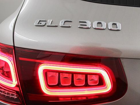 Used 2022 Mercedes-Benz GLC 300 image 31