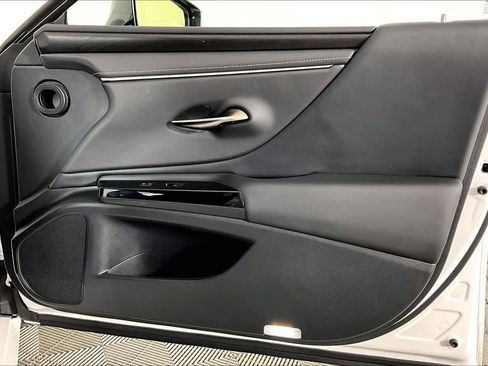 Used 2025 Lexus ES 350 w/ Premium Package image 21