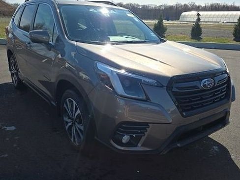 Used 2023 Subaru Forester Limited image 3