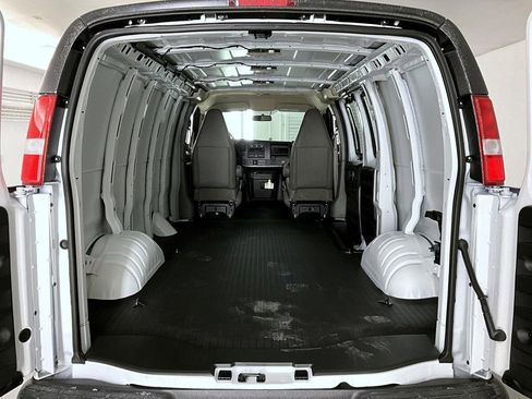 New 2025 Chevrolet Express 3500 w/ Driver Convenience Package image 13