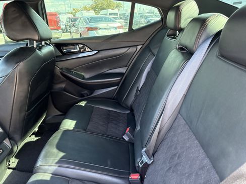 Used 2023 Nissan Maxima SR w/ Sport Mat Group image 21