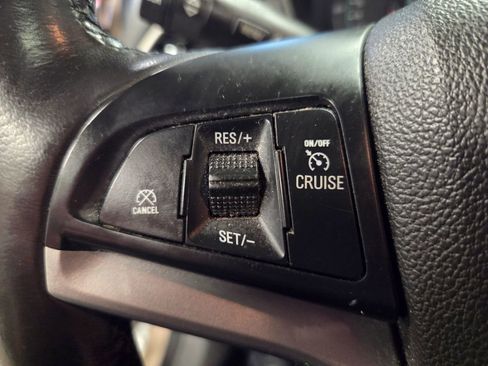 Used 2018 Chevrolet Trax LT w/ Sun & Sound Package image 24